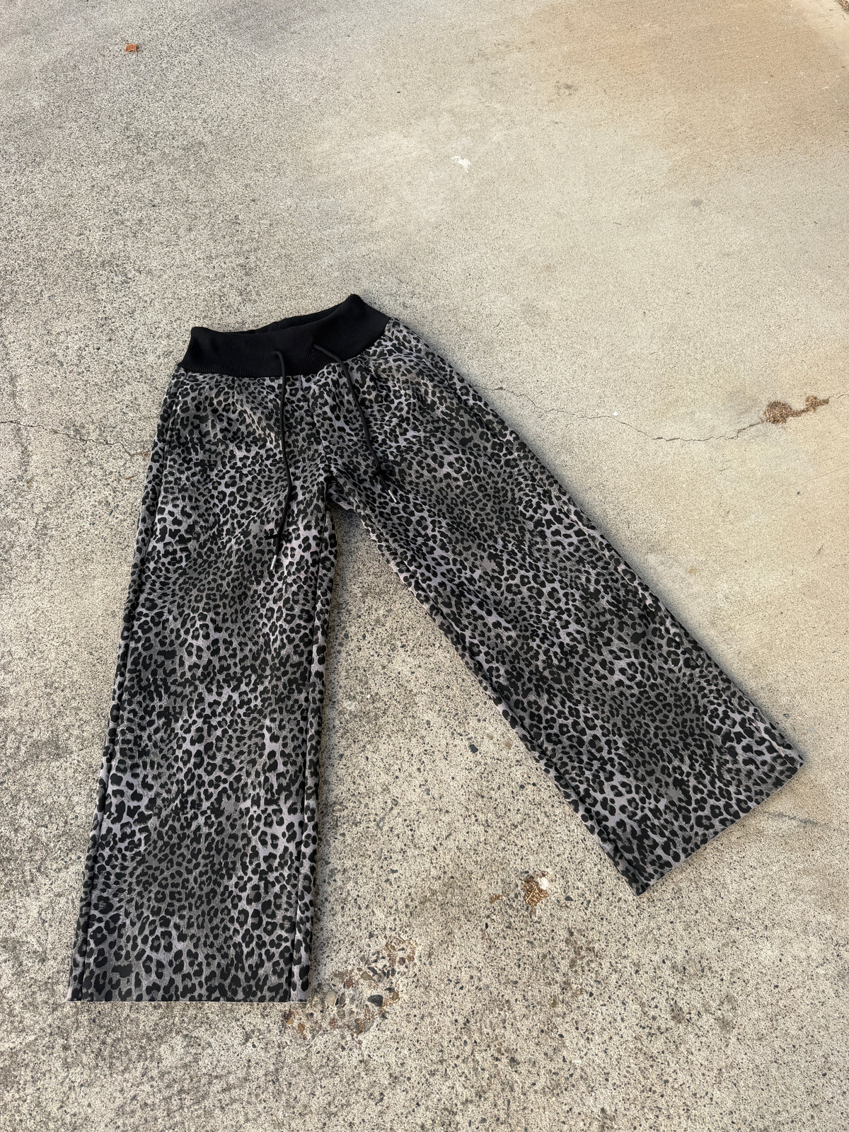 Snow Leopard Plush Sweatpant