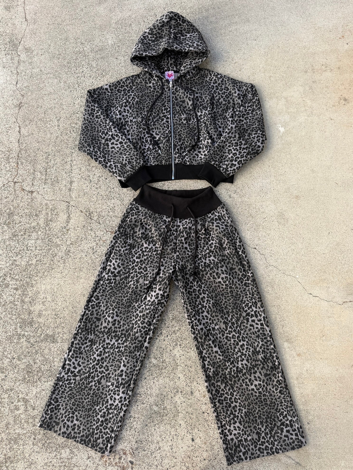 Snow Leopard Plush Sweatpant